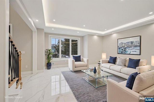 25 Macarthur Avenue, Closter, NJ 07624