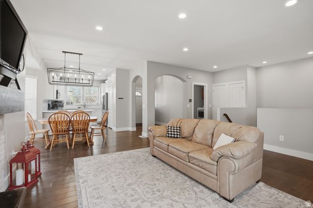 8022 S BIG SYCAMORE DR, West Jordan, UT 84081