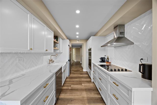 1915 Brickell Ave 1001, Miami, FL 33129