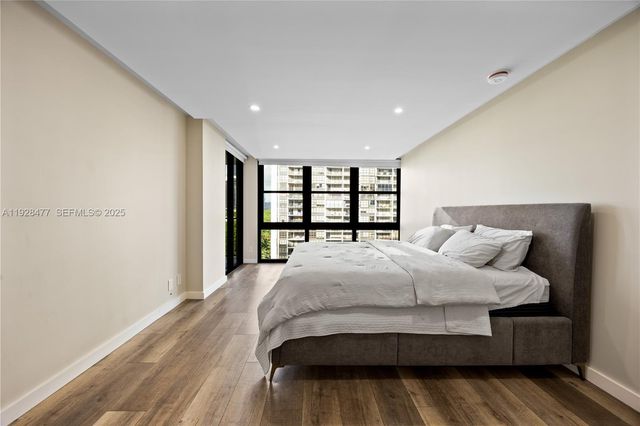 1915 Brickell Ave 1001, Miami, FL 33129