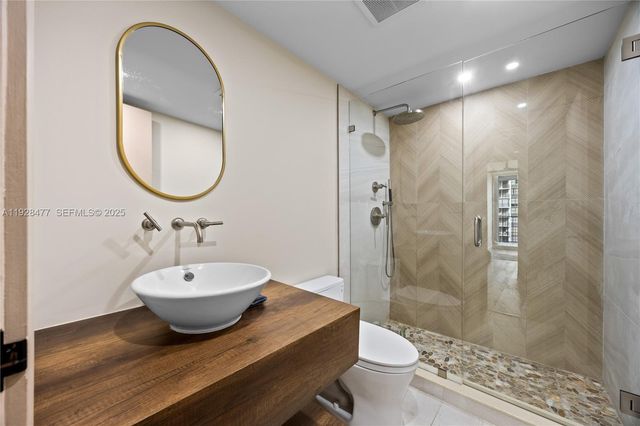 1915 Brickell Ave 1001, Miami, FL 33129