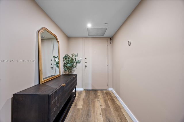 1915 Brickell Ave 1001, Miami, FL 33129