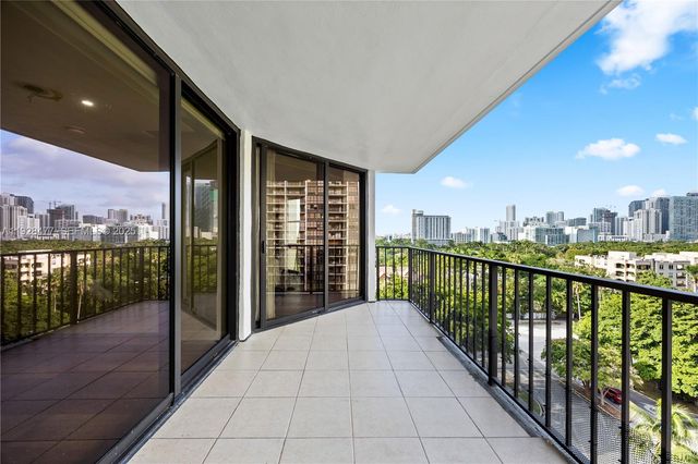 1915 Brickell Ave 1001, Miami, FL 33129