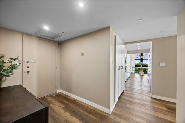 1915 Brickell Ave 1001, Miami, FL 33129