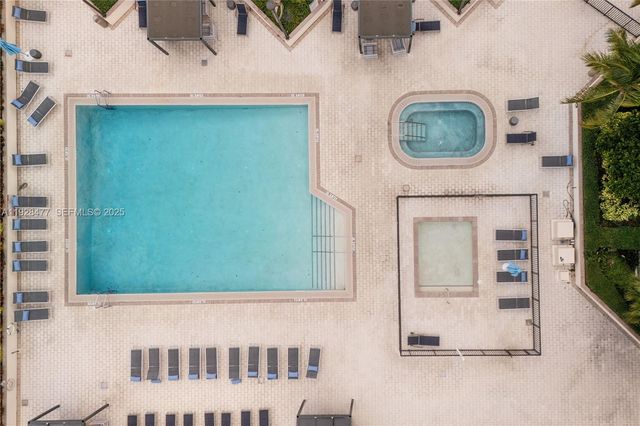 1915 Brickell Ave 1001, Miami, FL 33129