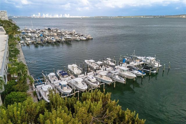 1915 Brickell Ave 1001, Miami, FL 33129