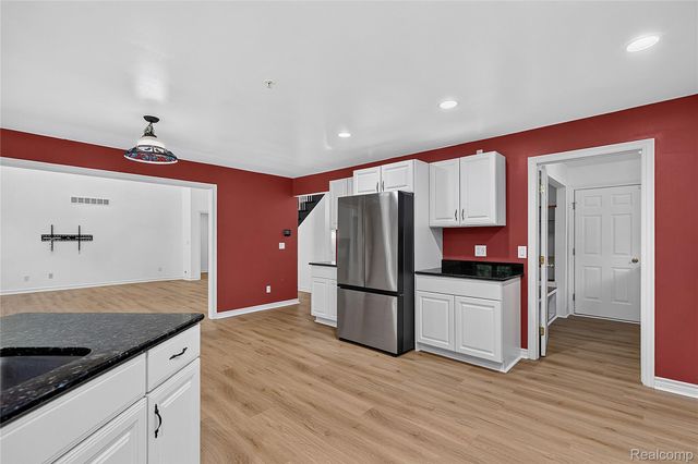 4509 Peppermill Lane, Lake Orion Village, MI 48359