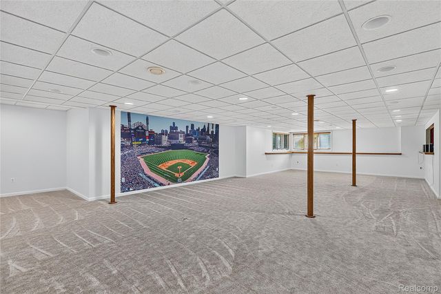 4509 Peppermill Lane, Lake Orion Village, MI 48359
