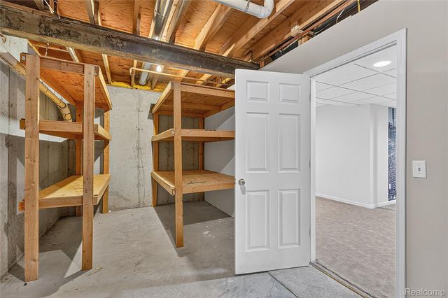 4509 Peppermill Lane, Lake Orion Village, MI 48359