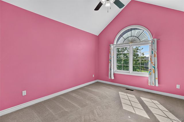 4509 Peppermill Lane, Lake Orion Village, MI 48359
