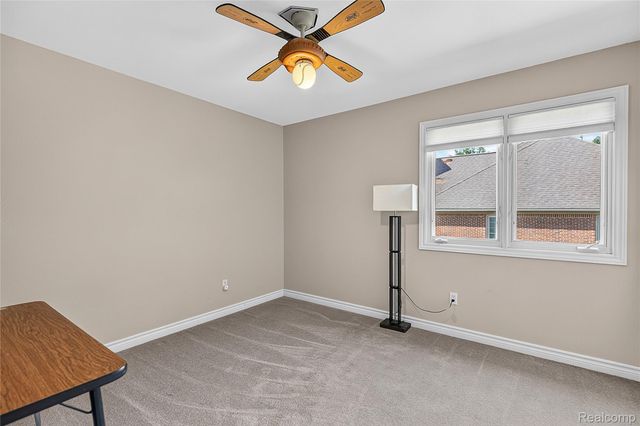 4509 Peppermill Lane, Lake Orion Village, MI 48359