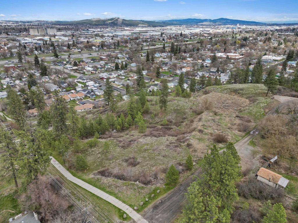 611 S Pittsburg St, Spokane, WA 99202