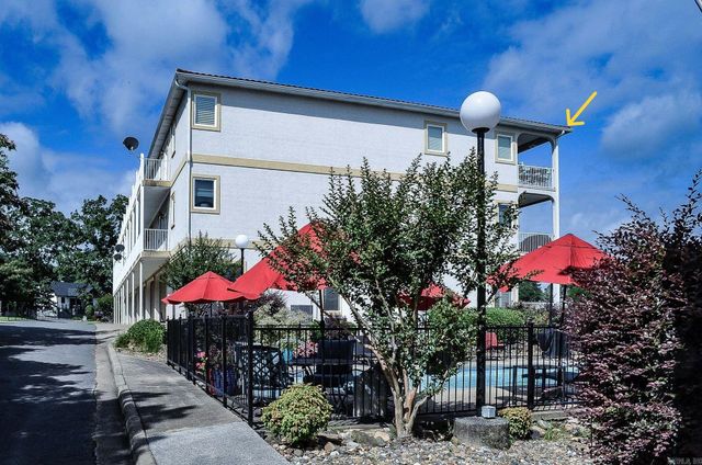 1380 Airport Rd Apt B4, Hot Springs, AR 71913