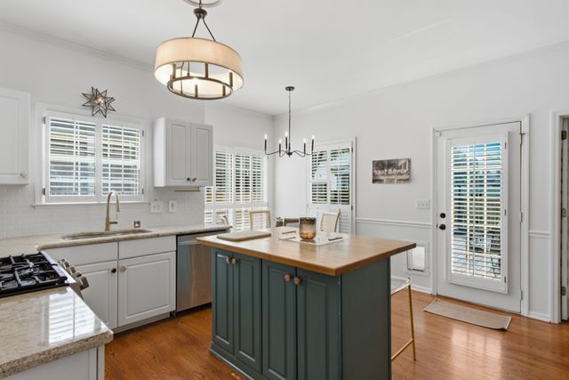 1804 Carrington Ct, Franklin, TN 37064