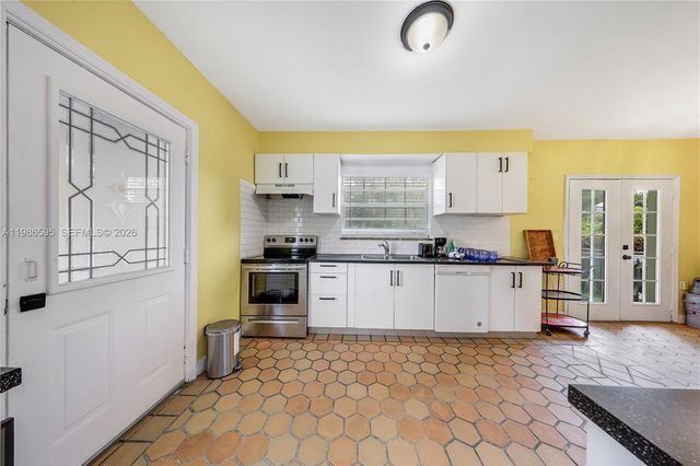 843 NW 3rd St 1, Miami, FL 33128