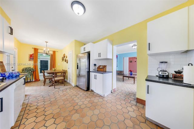 843 NW 3rd St 1, Miami, FL 33128