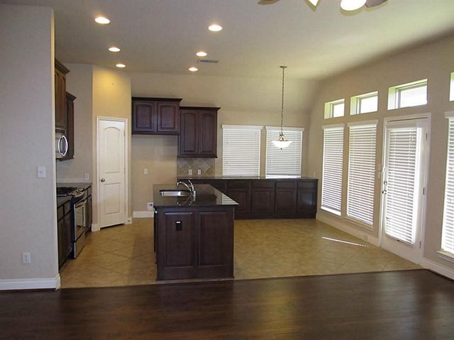 14104 Green Thicket Drive, Pearland, TX 77584