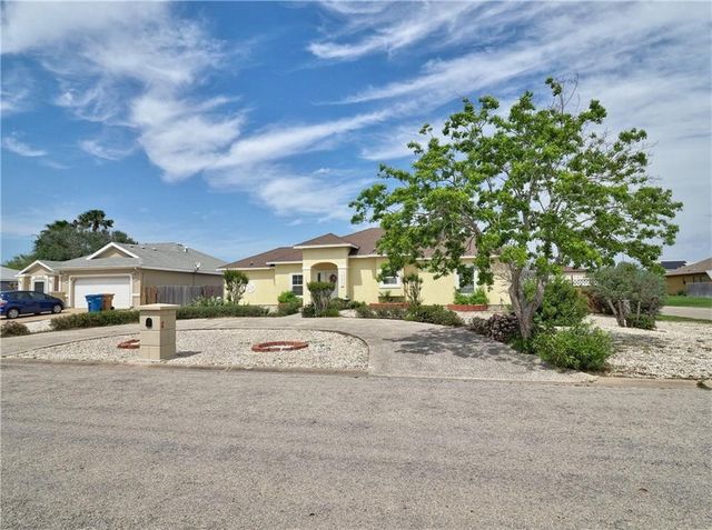 13838 Sea Horse Ave, Corpus Christi, TX 78418