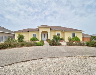 13838 Sea Horse Ave, Corpus Christi, TX 78418