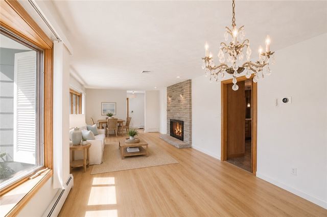 8 Wabasso Terrace, Middletown, RI 02842