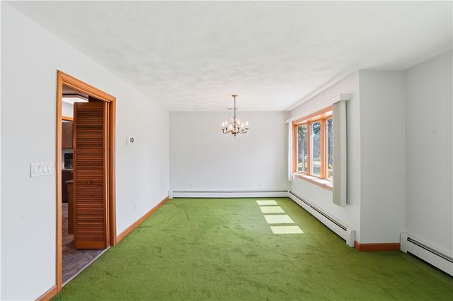 8 Wabasso Terrace, Middletown, RI 02842
