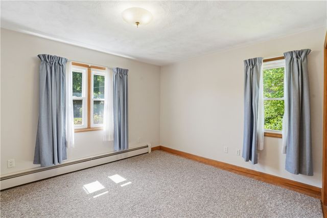 8 Wabasso Terrace, Middletown, RI 02842