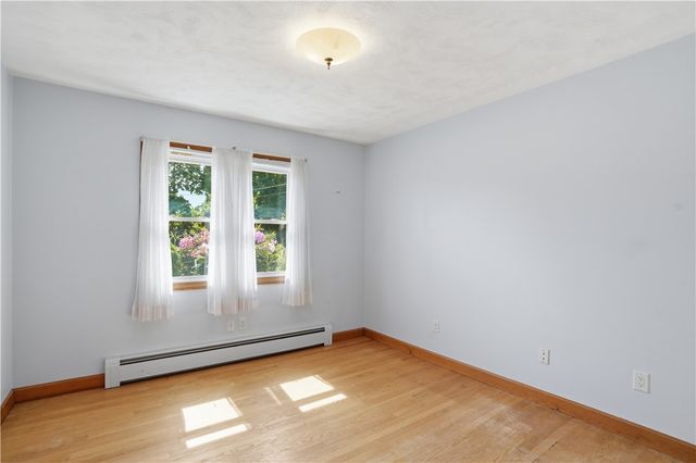 8 Wabasso Terrace, Middletown, RI 02842
