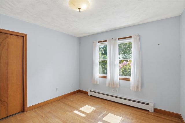8 Wabasso Terrace, Middletown, RI 02842