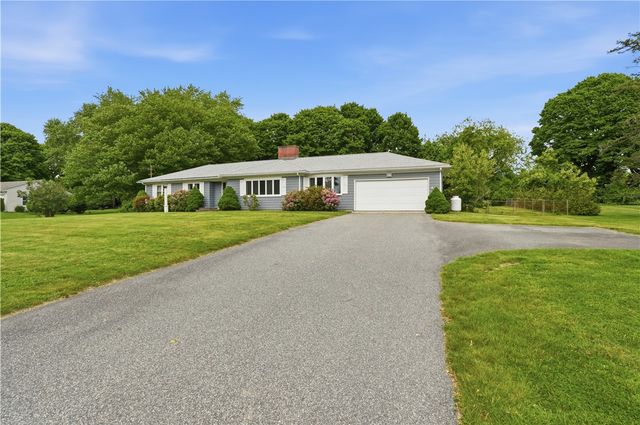 8 Wabasso Terrace, Middletown, RI 02842