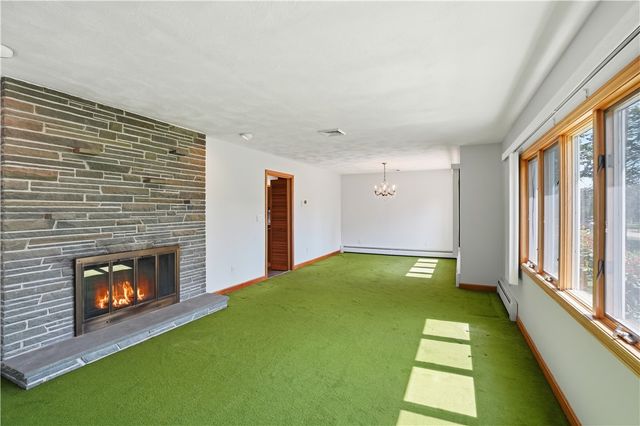 8 Wabasso Terrace, Middletown, RI 02842