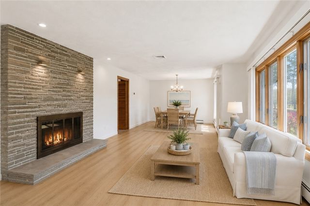 8 Wabasso Terrace, Middletown, RI 02842