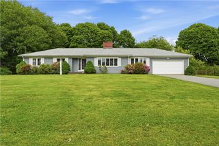 8 Wabasso Terrace, Middletown, RI 02842