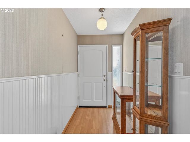 51913 Se WOODMERE Ct, Scappoose, OR 97056