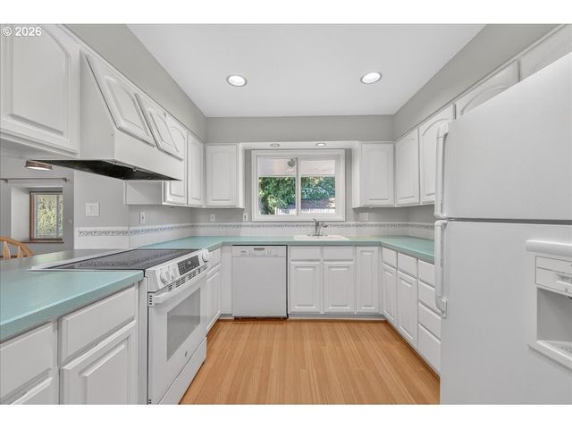 51913 Se WOODMERE Ct, Scappoose, OR 97056