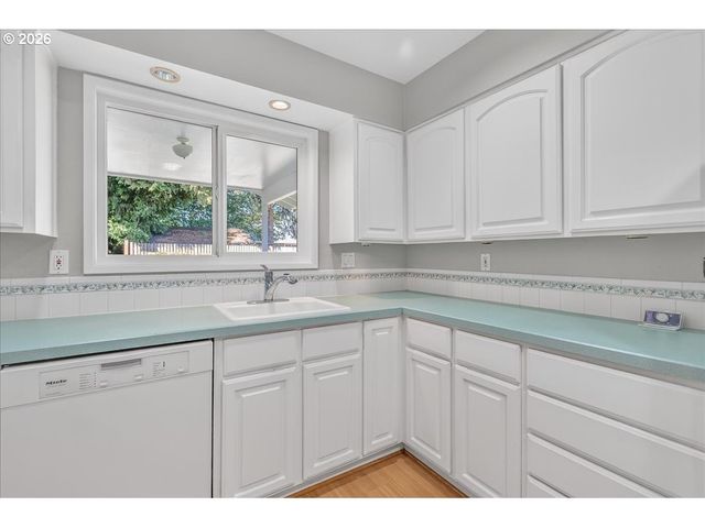 51913 Se WOODMERE Ct, Scappoose, OR 97056