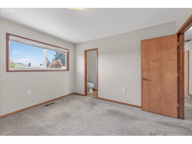 51913 Se WOODMERE Ct, Scappoose, OR 97056