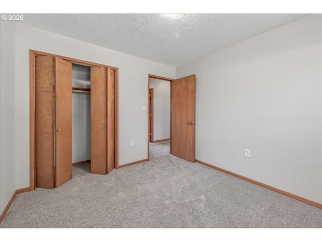 51913 Se WOODMERE Ct, Scappoose, OR 97056