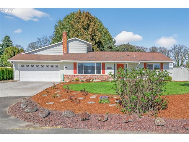 51913 Se WOODMERE Ct, Scappoose, OR 97056
