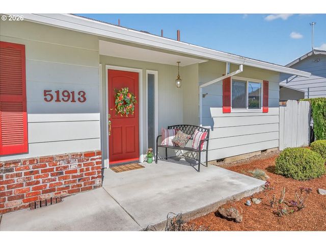 51913 Se WOODMERE Ct, Scappoose, OR 97056