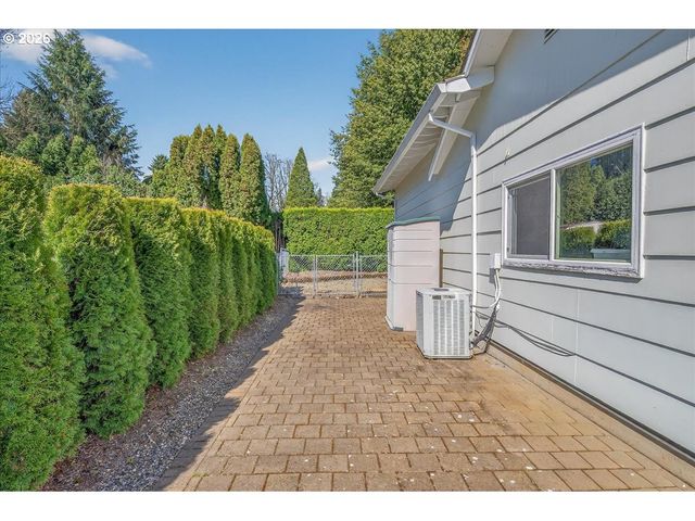 51913 Se WOODMERE Ct, Scappoose, OR 97056