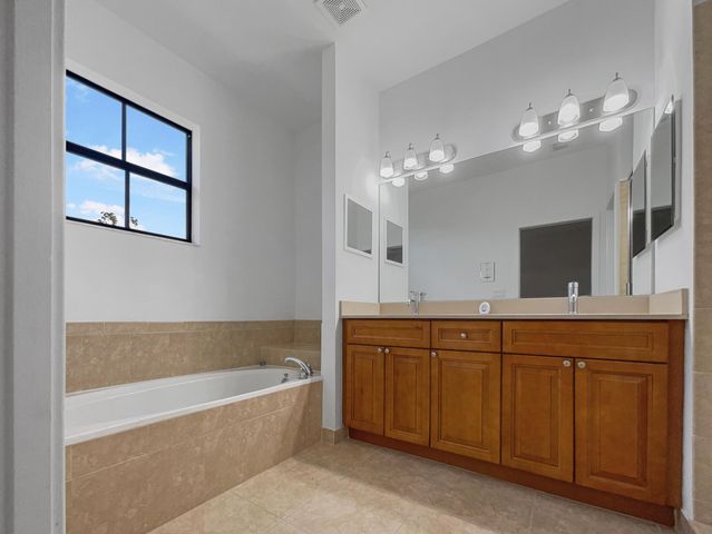 4879 NW 55th Place, Fort Lauderdale, FL 33319