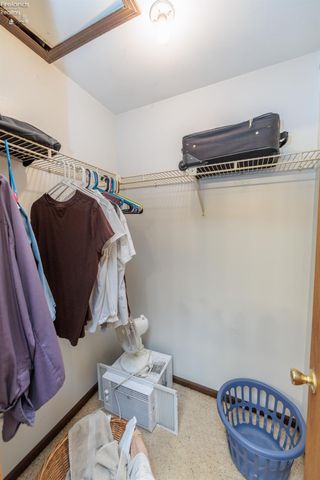 W 2704 39th, Lorain, OH 44053
