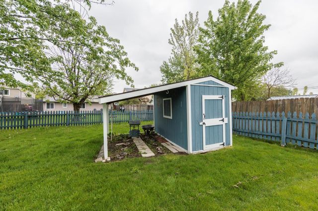 W 2704 39th, Lorain, OH 44053
