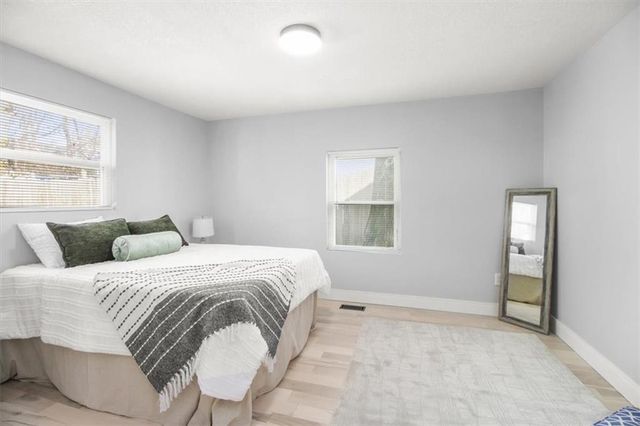 2104 E 24th Terrace, Kansas City, MO 64127