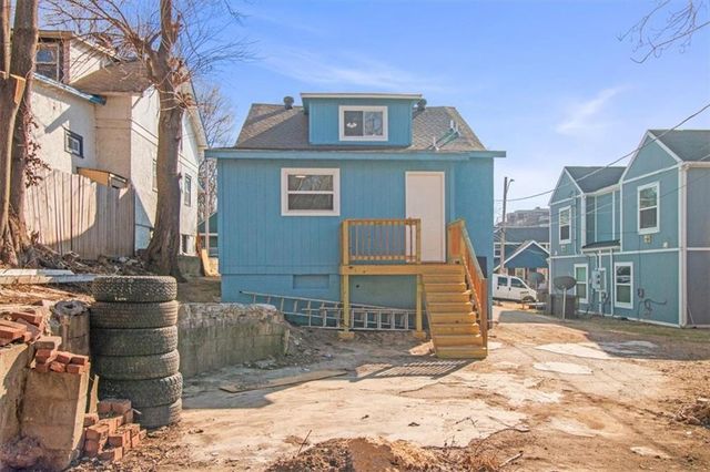 2104 E 24th Terrace, Kansas City, MO 64127