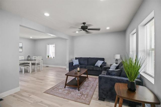 2104 E 24th Terrace, Kansas City, MO 64127