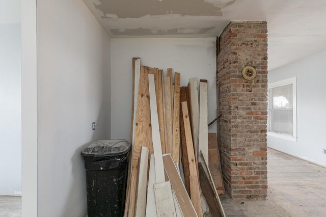 259 E Jefferson Street, Marshfield, MO 65706