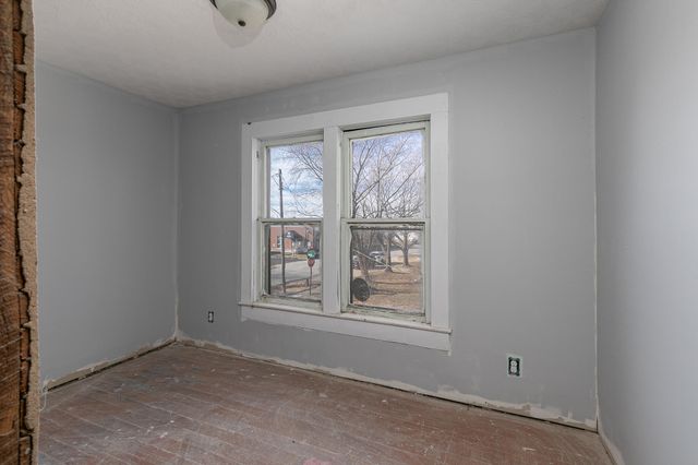 259 E Jefferson Street, Marshfield, MO 65706