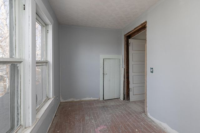 259 E Jefferson Street, Marshfield, MO 65706