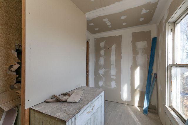 259 E Jefferson Street, Marshfield, MO 65706